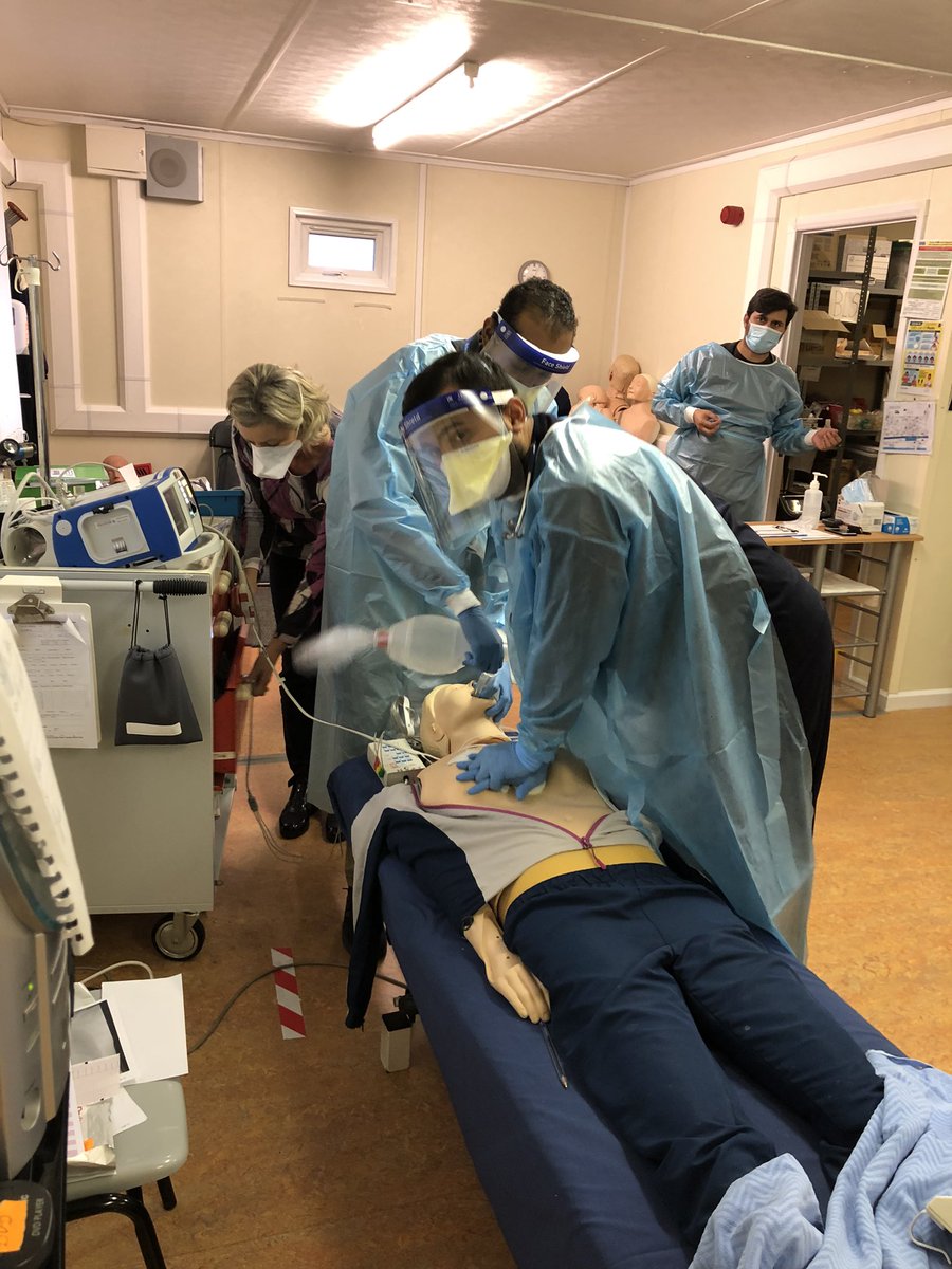 shirazsiddiqali's tweet photo. Session 4: Simulation Teaching in South Tipperary University Hospital. @RCPI_news @RCPI_QI @mariaba01464133 #Cardiology #Cardiacdefibrillator #CardiacArrest #Simulation #SimulationTeaching #SimulationTraining #AcuteMedicine https://t.co/bBpaQA6nBC