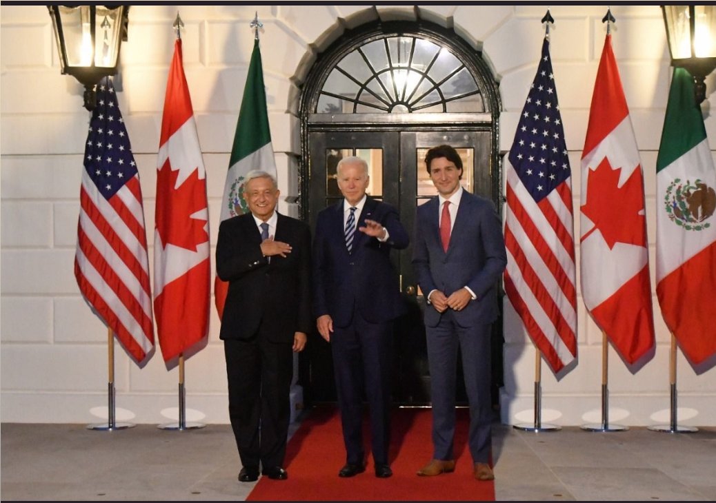 Así nuestro Presidente, un mandatario contundente.
Poniendo en alto a México..
El mejor Presidente de todos los tiempos,de México..
Gracias Andrés Manuel López Obrador.<a href="/lopezobrador_/">Andrés Manuel</a>

Viva México..
Viva la cuarta transformación 🥳🥳🥳

AMLO un líder nato.