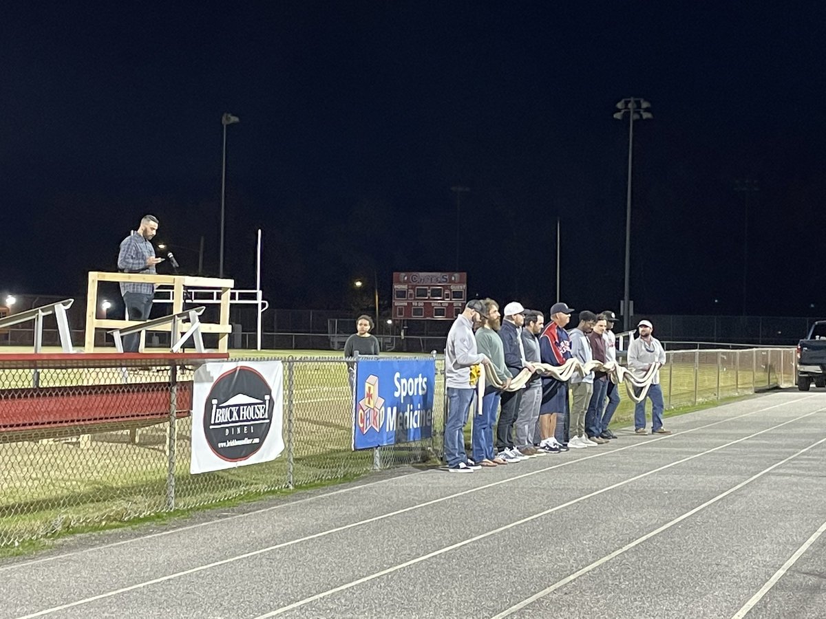 mskimballin's tweet photo. @KHS_Chiefs students organized a beautiful tribute for Mr. Cinnamond; his former baseball players pledged to “hold the rope” in his honor. Current seniors shared fond memories of good times in his class. It was too windy for the candlelight, but there was so much love. #foreverjc https://t.co/TOG7diGAHa