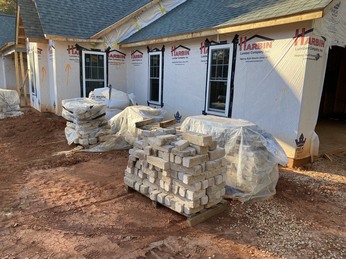 EricBNewton's tweet photo. This rock is going to look awesome on this pre-sold home in #Walhalla ! #ThinkOconee #ClemsonRealEstate https://t.co/429G8EdO11