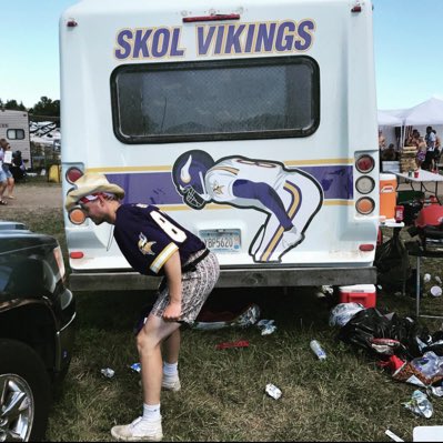 JacksonMiller22's tweet image. #NewProfilePic #PackerWeek 🤮