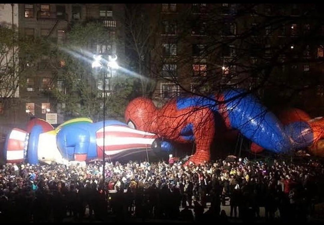 FeelingFrothy's tweet photo. #ass #Balloonpp #sexy #SpiderMan #USA https://t.co/byUr0fuJnK