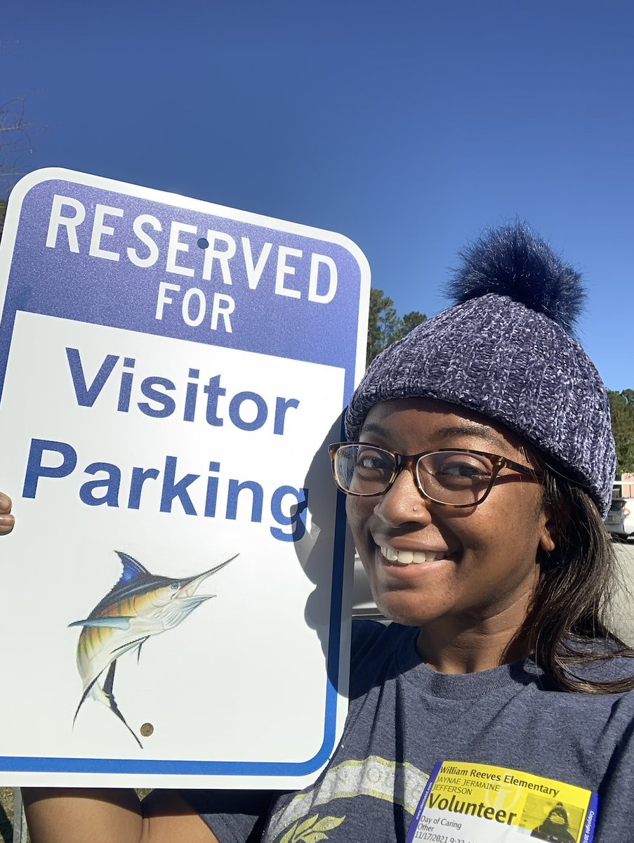 CSUNIV's tweet photo. Each November, our Bucs have the opportunity to give back to the community by serving area schools and nonprofits during @TridentUWay's #daysofcaring. Students &amp; employees adopted several projects this year, with many offering their time and talents at William Reeves Elementary. https://t.co/UjNhdBFZo8
