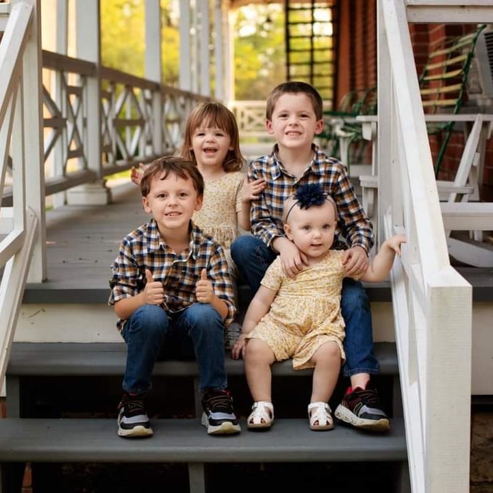 RyanJHolley's tweet photo. Got some good looking kiddos!
@MichelleH5279 https://t.co/s2UO5YTIGI