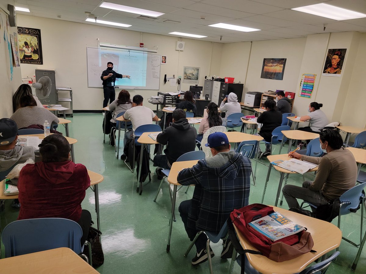 In-person classes at Abram Friedman.  Adult Education continues supporting students so that they can achieve their goals and be elements of change in the community. <a href="/LynetteRomero/">Lynette Romero</a> @Univision34LA @SantiagoAD53 <a href="/kdeleon/">Kevin de Leόn</a> @AsmKevinMcCarty @SaulKQED