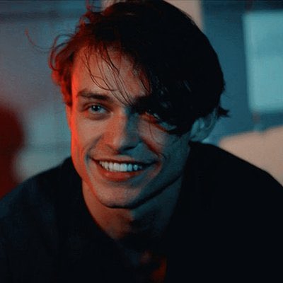 RPGULTIMATES's tweet photo. »★« Conner Kent »★«

Idade: 19 anos
User: @imconnerkent 
Fisiologia Kryptoniana e Rock na veia 🤘🏻 https://t.co/ateLXbaHsM