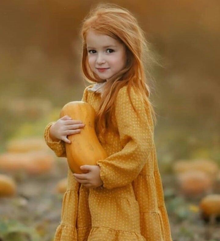 #جُمْعَةٌ_مُبَارَكَةٌ🌹
يَا مَنْ خَزَائِنُ رِزْقِهِ فِي قَوْلِ (كُنْ)..امْنُنْ فَإِنَّ الخَيْرَ عِنْدَكَ أَجْمَعُ.