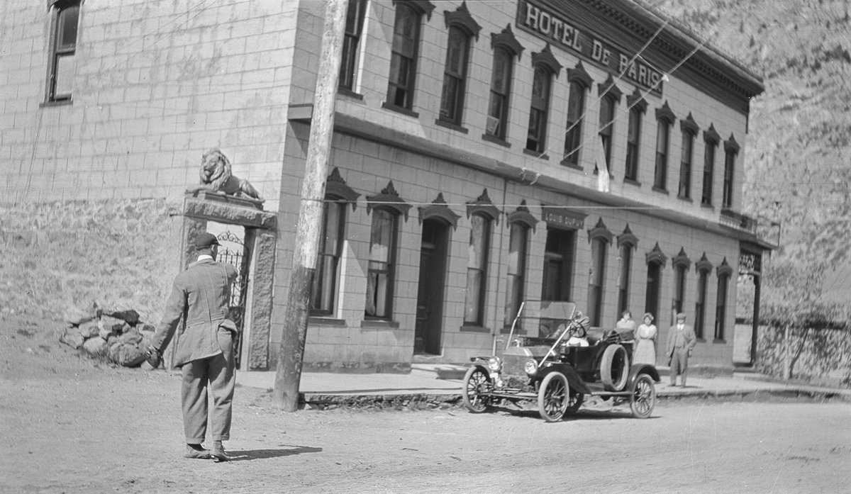 becpentland's tweet photo. A man named Paul Conaway found a box of #glassnegatives #georgetowncolorado from the late 1800’s or early 1900’s. Not sure how he is developing them but the images are crystal clear #vintage #colorado #vintagephotos #oldphotos https://t.co/ZfvArERTg9