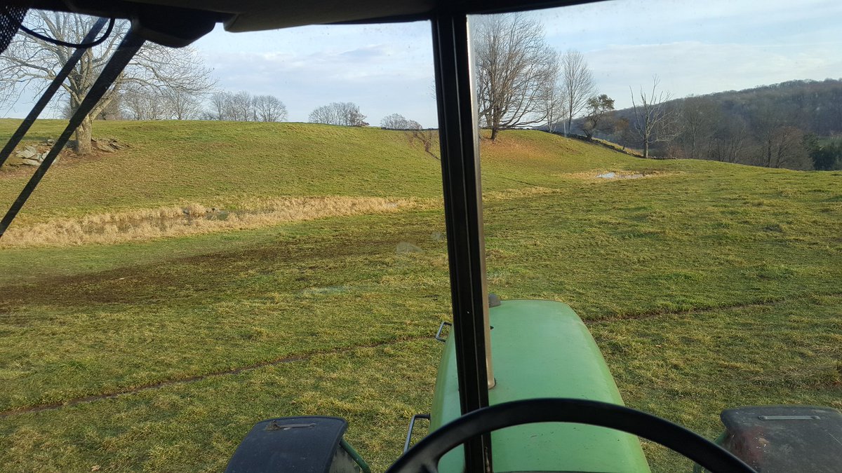 ScottH_R's tweet photo. Finally back up here after last week's rain. Maybe the water will make for a good sugaring season 2022. So many fall days at the manure pile can leave you thinking nothing else matters. #Vtdairy #familyfarms #November
https://t.co/WOLm0NvRVd https://t.co/iEguTMx7wf