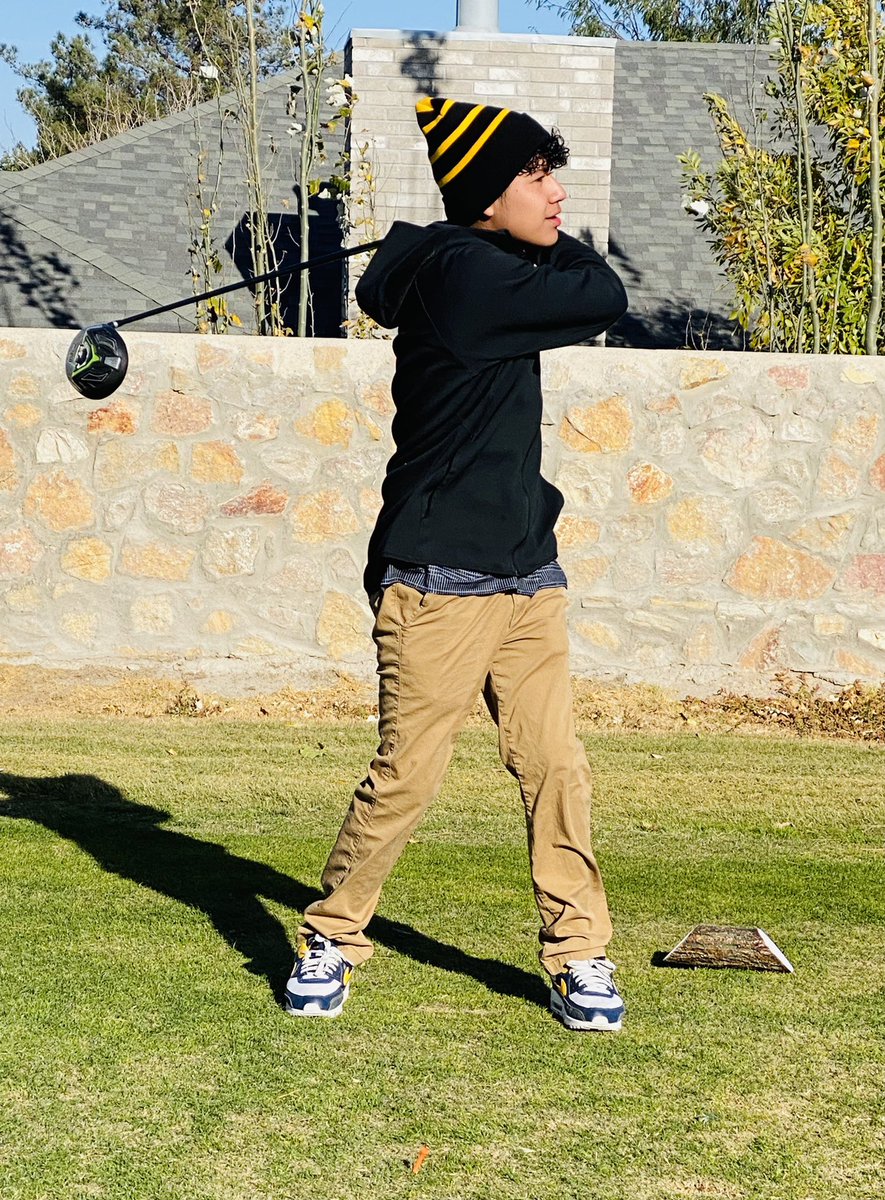 GolfMatador's tweet photo. Today was a gloriously crisp day for some matador golf! https://t.co/nH9BLLCAt9