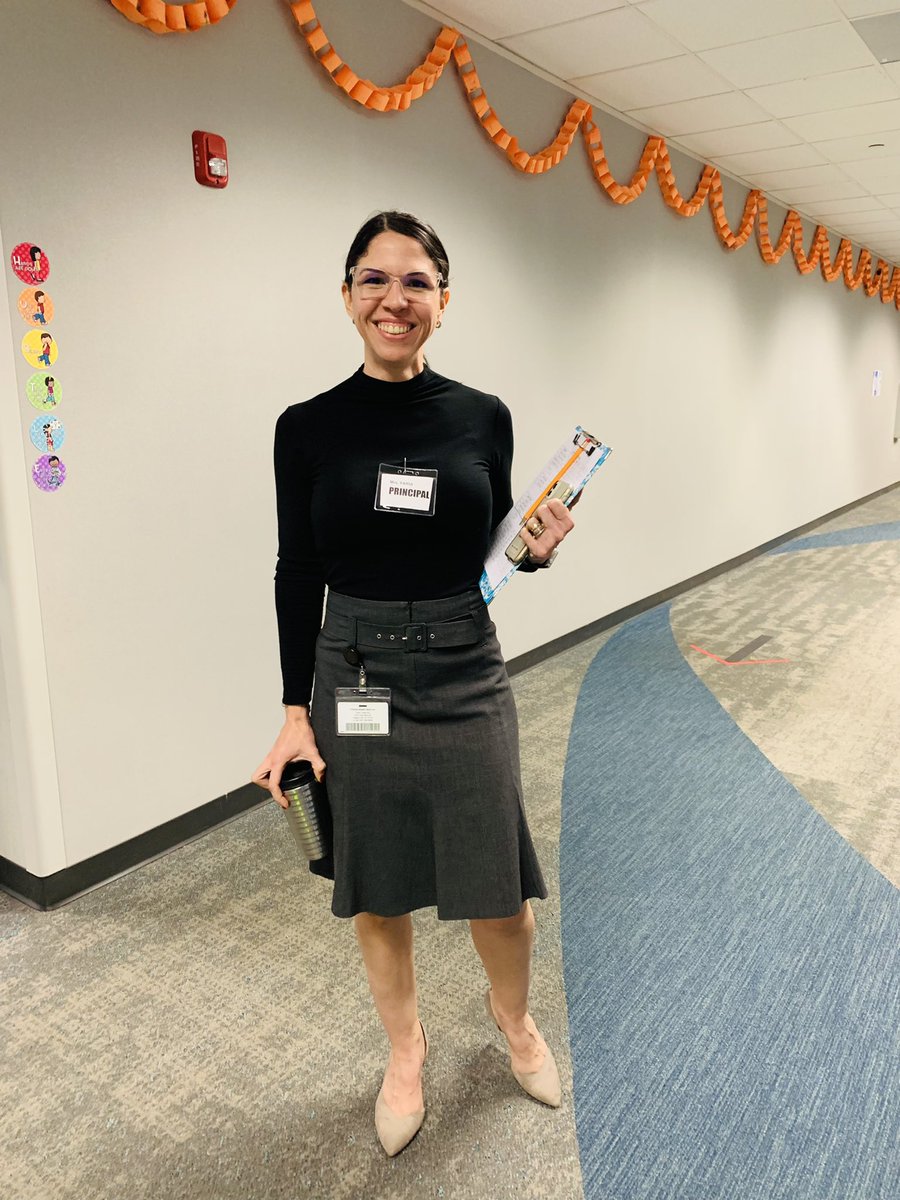 OliviaQRuiz1's tweet photo. It’s college week at Stewart! Today was career day! #collegeweek2021 #careerday #seagullssoar @StewartSeagulls https://t.co/0YasUNPYrh
