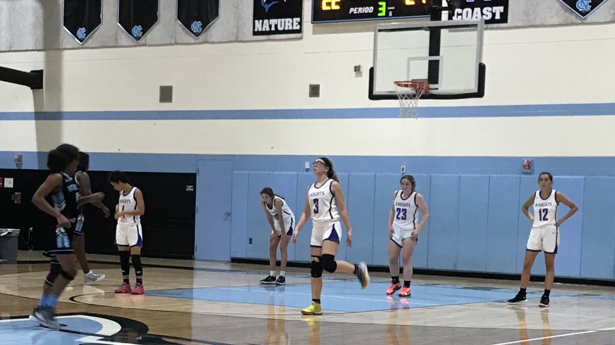 ytamny's tweet photo. @RRHSgirlsbball so proud of these girls #HeartAndHustle @rrhsknights https://t.co/6bMxMDe7pk