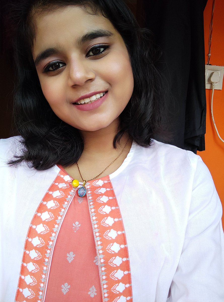 MahaswetaGhosh4's tweet photo. Happiness is life❤
.
.
.
#livinglifetothefullest💯 #livingmybestlife❤️ #lifeofastudent #lifeofanartist #bestbloom #blessed😇 https://t.co/eio61WQvC5