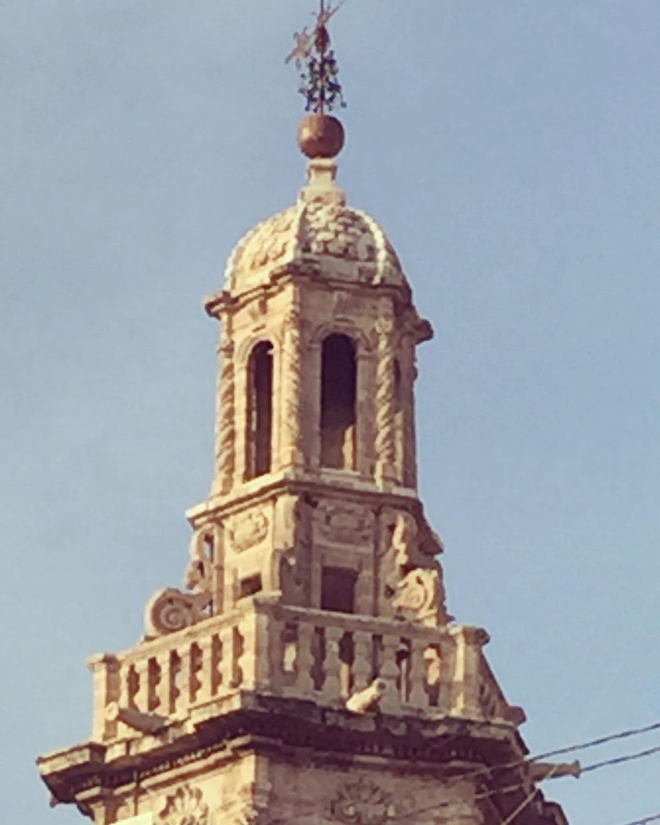 YouVLC's tweet image. HASTA MAÑANA

Con esta foto de la torres de Santa Catalina nos despedimos hoy. Mañana ya es sábado y, a pesar de la lluvia que pronostican, saldremos de nuevo a disfrutar Valencia. Bona nit.
