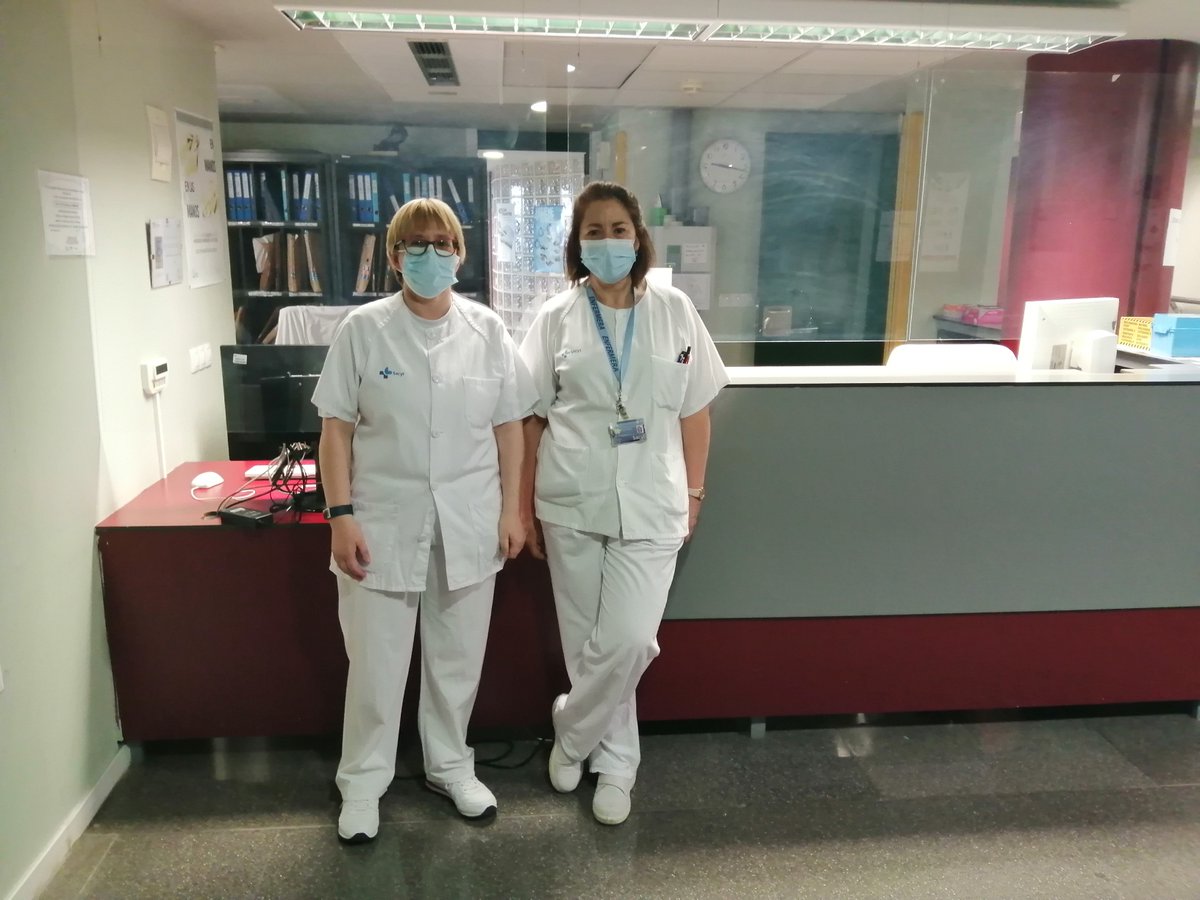 Salud_JCYL's tweet photo. El #HospitalSacyl 🏥 de #LeónEsp ha sido merecedor del primer premio '@LindeHCSpain Humaniza' a iniciativas para el abordaje social de la #epoc, más concretamente por su iniciativa 'Deporte y epoc': https://t.co/GQ3MxBocY1

#ProfesionalesSacyl 👩‍⚕️👨‍⚕️ de #Enfermería. https://t.co/oqMcfDzWtU
