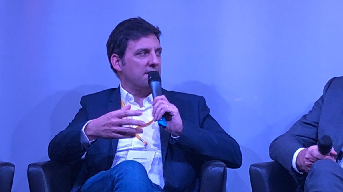 Valpre's tweet photo. Olivier de la Clergerie @Ovdlc @Valpre
Avec la #crisecovid, @LDLC a pris conscience de toute les compétences de l'entreprise; cela a revalorisé les salariés.
#EDV2021 #couragemanagerial #Lyon https://t.co/H7JOGOnH3e