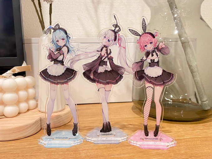 ますかれーどさんから3期生キービジュグッズが届きました〜! さっそく飾っちゃった…🥰 