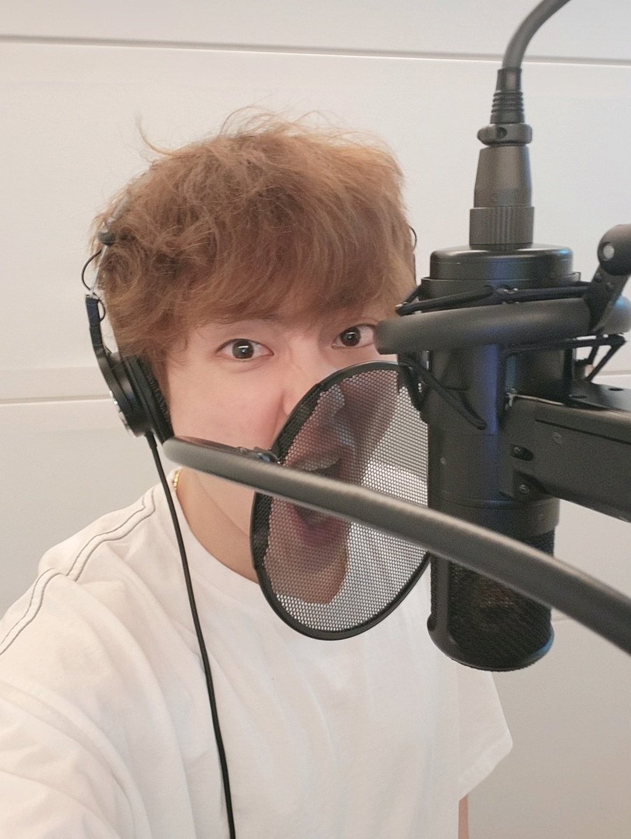 while #XIUMIN is recording ❤️‍🔥