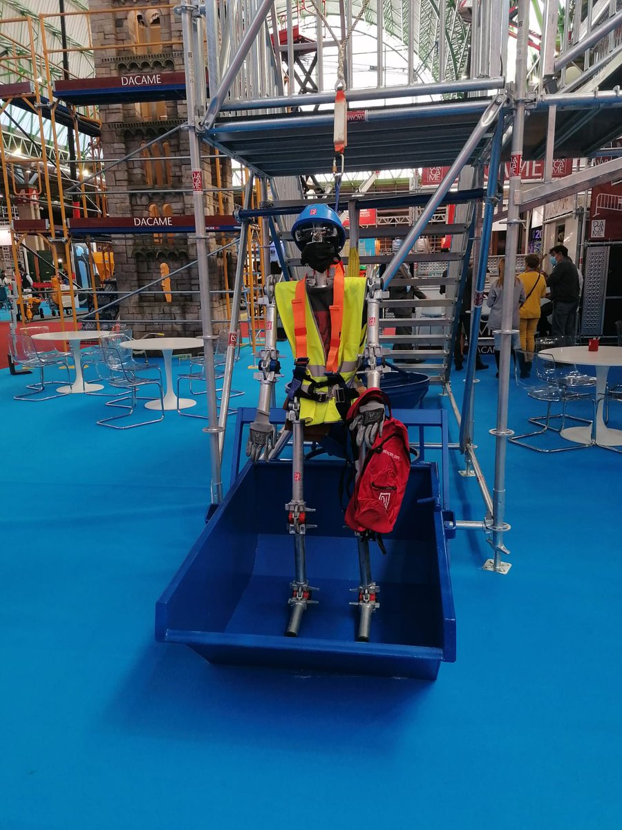 mayfeconstruye's tweet photo. Nuestros compañeros nos pasan esta foto del puesto de @dacamesl de la @feriadezaragoza.
¡Nos encanta esa creatividad vuestra! 👏
#hoyenmayfe #zaragoza #deferia #muñecos #dacame #miratupordonde #mayfe https://t.co/1QR6u8gzOd