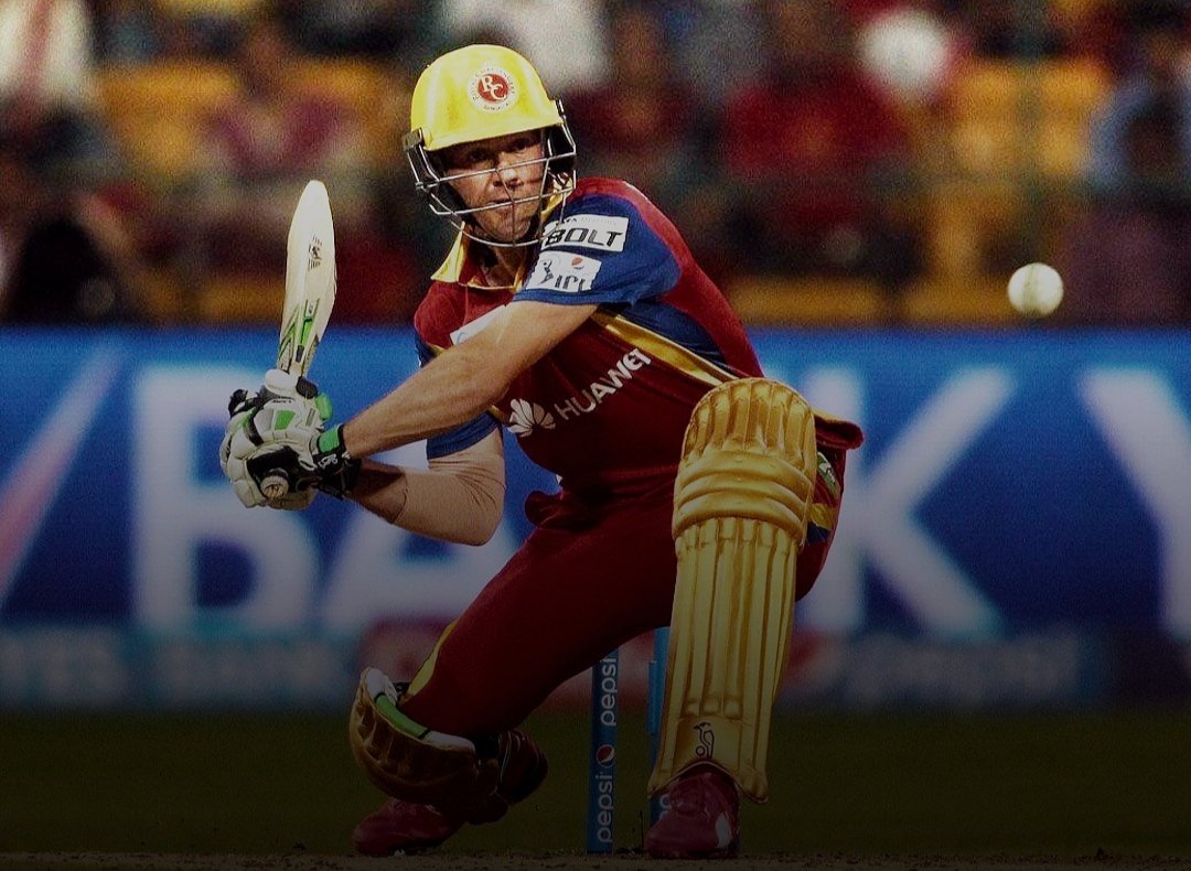 VKcertified_'s tweet photo. Simply the greatest ever to wear a pair of gloves &amp; pads and to hold a bat. 
Please come back man @ABdeVilliers17  
G.O.A.T https://t.co/iTwzBOPvAD