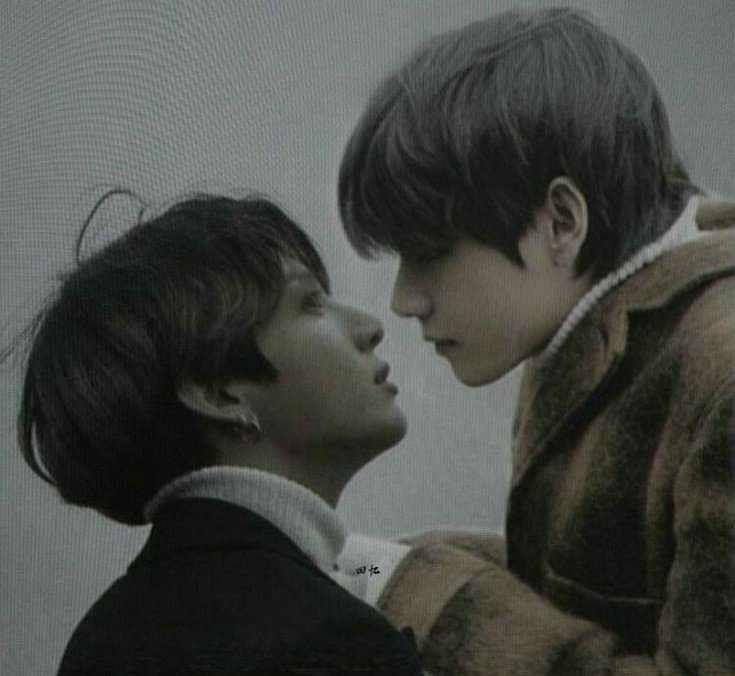 1.23 for #taekook 
"Karşı karşıya birbiri için yanıp tutuşan iki adamdık, iki adam... Tek günah. İki günahkâr."