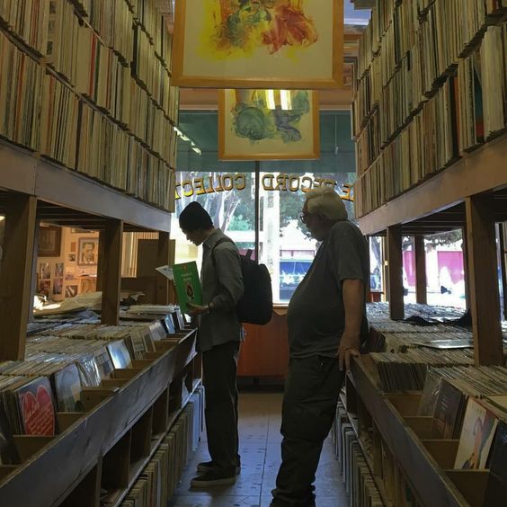 dailyslominu's tweet photo. record store date💿 https://t.co/OYLy4Zzdds