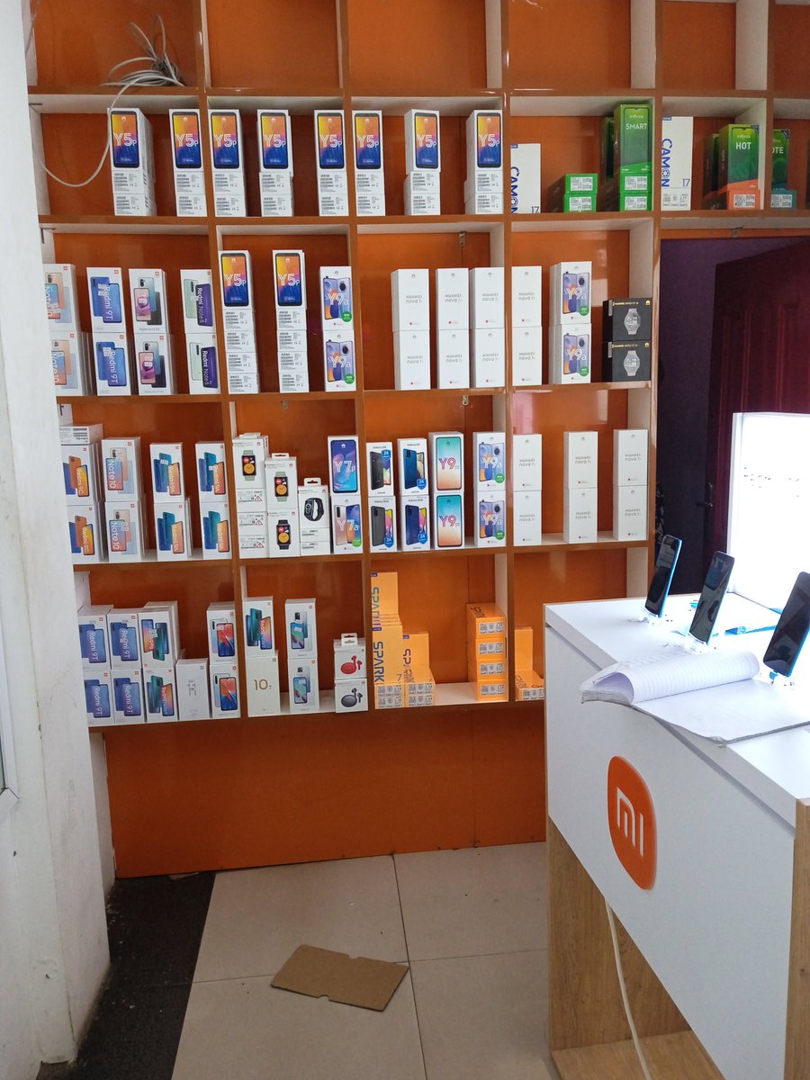 Drfloppy1's tweet photo. FloppyTECH Solutions... have in stock now:
* Phones and Accessories *
Hauwei, Tecno, Infinix, Redmi and Sumsong
Call / whatsapp: 0273599768
                               0541588940 https://t.co/LdTrn5plY6