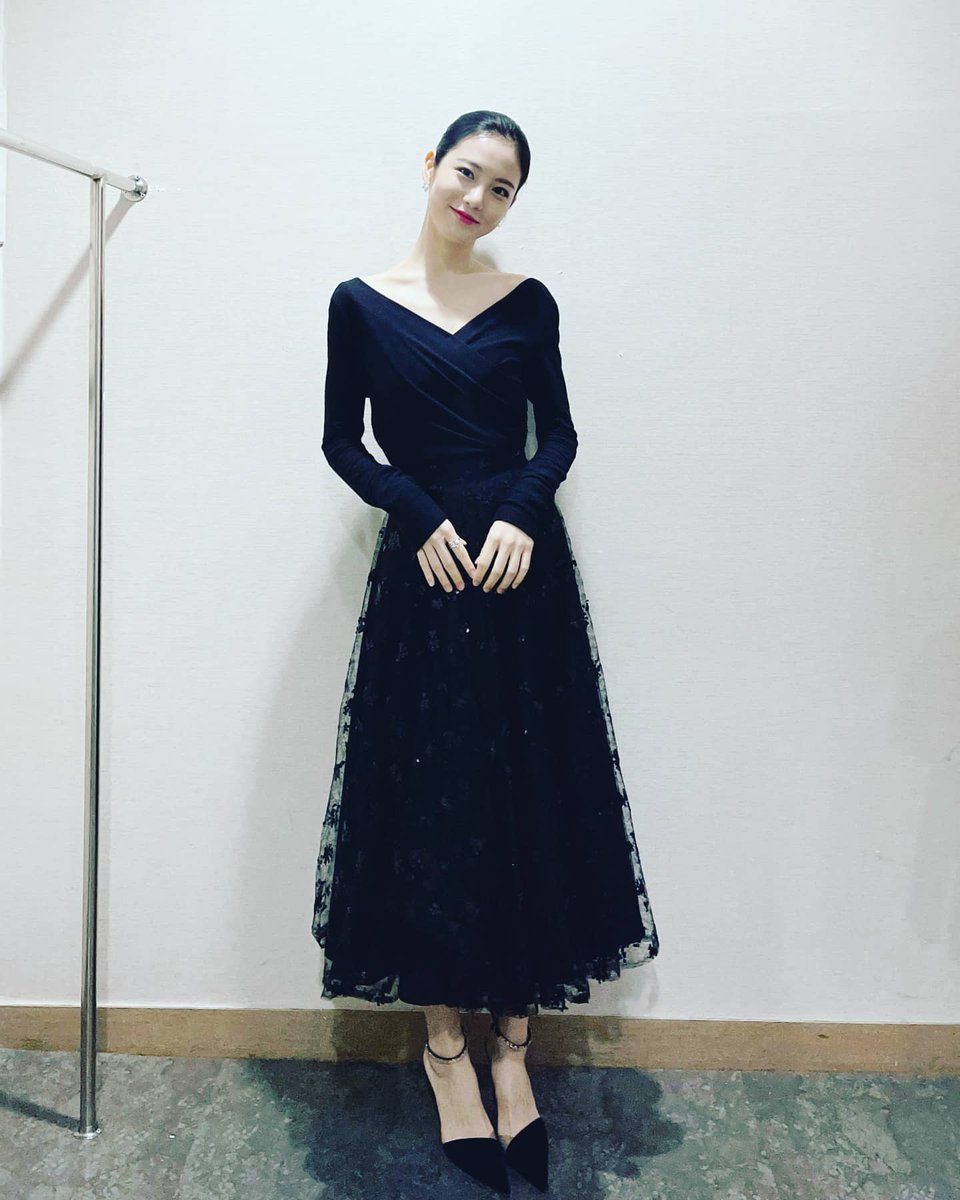 [ Shin Ye Eun Moment ]365일 1분 1초마다 미모 성수기인 예은 배우의 모멘트💘블랙예은 고유명사로 만들어주라🤍💫드라마 스페셜 2021 '딱밤 한 대가...