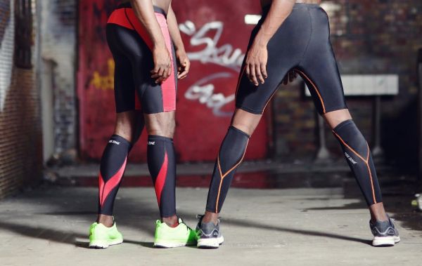 Муж лосины. Тайтсы Mico. Компрессионные гетры Nike баскетбол. Компрессионная одежда для бега. Компрессионная одежда на ноги.