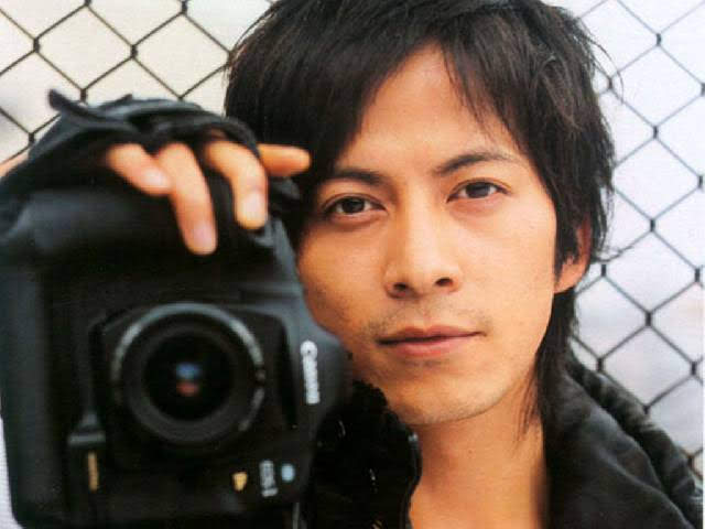 Hiikariizumii's tweet photo. Happy 41st birthday Junichi 🎉😘💛

Love Ü 😍

#JunichiOkada #HBD #41st #littleoneofV6 #18November1980 #18November2021 #ComingCentury #Kamisen #V6 https://t.co/9kjn4W4nxJ