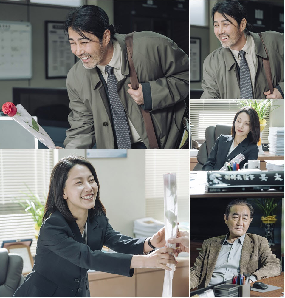 THESTUDIOM1's tweet photo. [어느날 / One Ordinary Day]
Three people related to Kim Hyunsoo(Kim Soohyun) incident 🔥

Cha Seung won - Kim Shin rock - Kim Hong pa

👀 Release 2021.11.27 (Sat) 00:00

#어느날 #김수현 #차승원 #mystery #criminal #kimsoohyun #chaseungwon #oneordinaryday #ある日 https://t.co/j4rU1jaO6p
