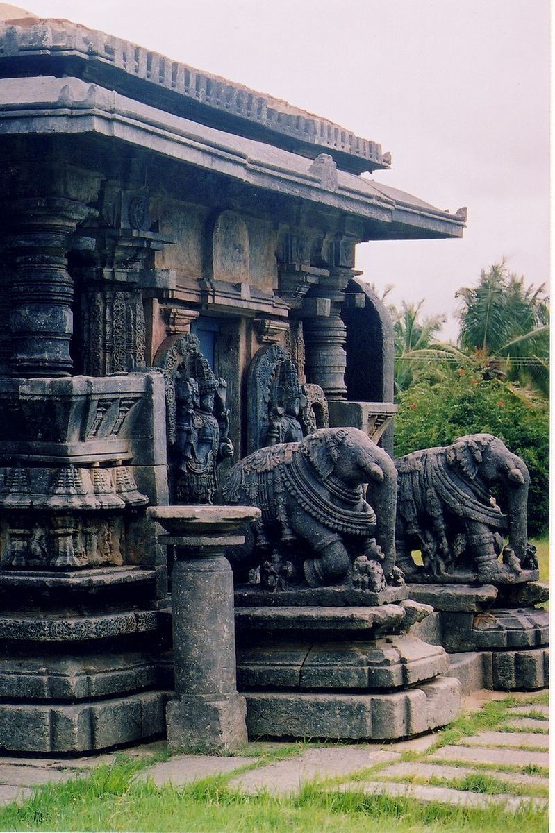 ReclaimTemples's tweet photo. There are a lot of spiritual processes involved in revival of a temple. What matters most is strengthening the Divinity at the temple.

Will mention some of it here, for those interested.

#ReclaimTemples https://t.co/s7bqc0qove