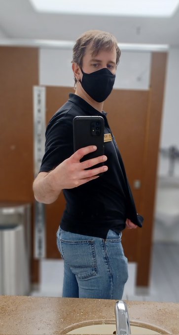 I ha e to be careful while pulling my pants down. My butt will squeeze my phone right out of my pocket<a href="/tag/newprofilepic"class="tags"><span>#newprofilepic</span></a>