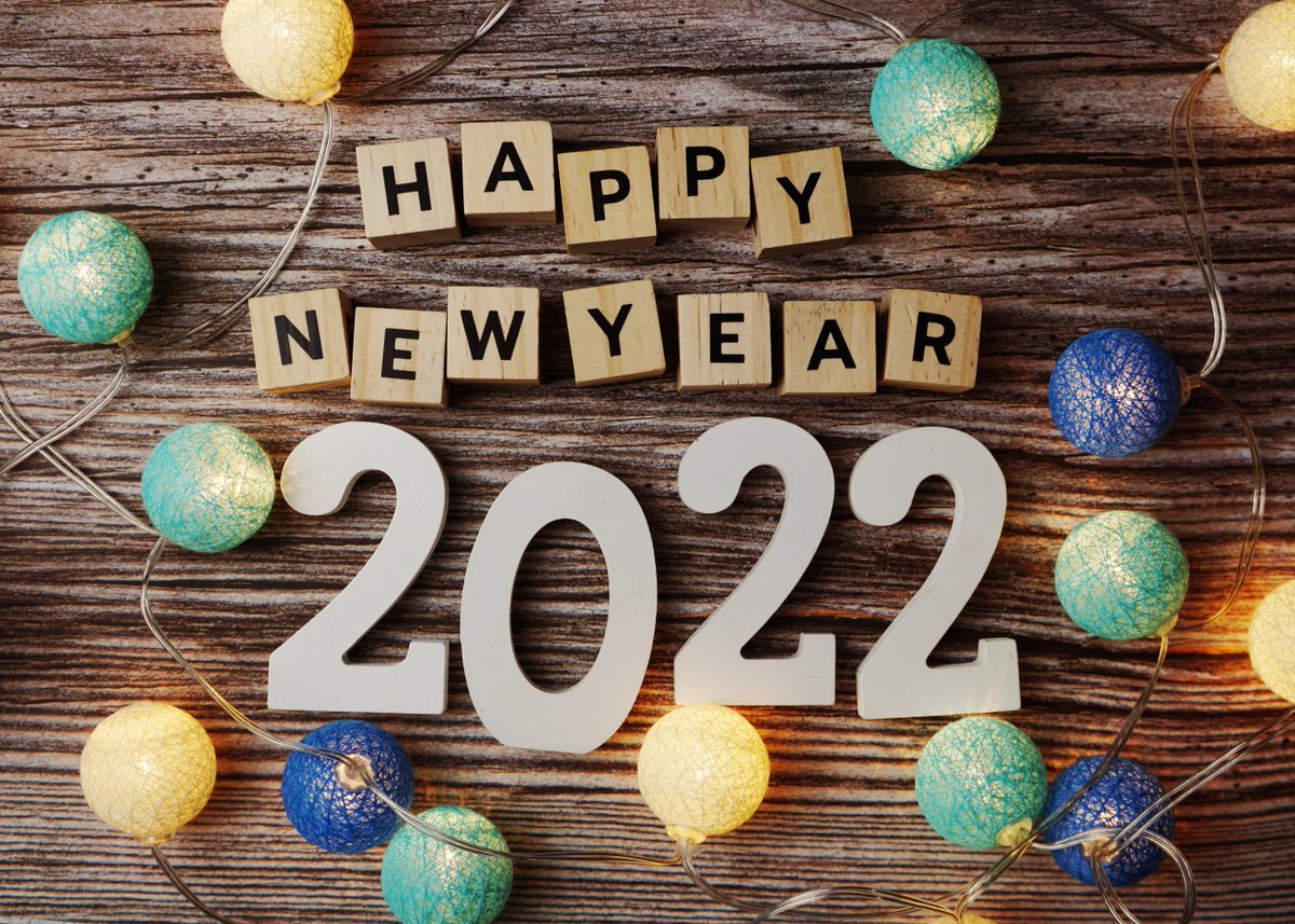 🌟🎉 Wishing you and your family a safe, and healthy New Year. May 2022 be filled with joy and laughter. 🎊✨