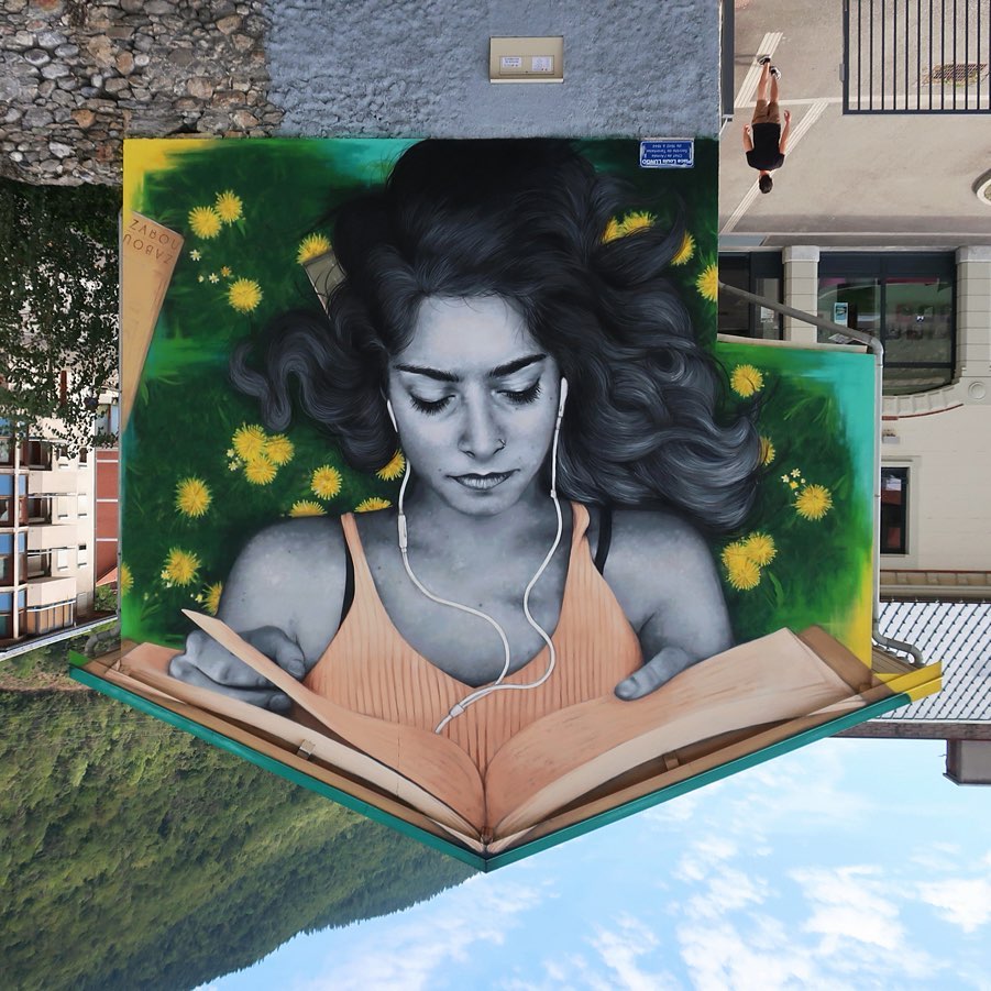UtopiaStreetArt's tweet photo. 🙃📚 Upside down! Painted on the town’s library 🙃📚 (4 photos) #art #streetart #graffiti More: https://t.co/rKgqBJvofa https://t.co/vsiOBKa5nx