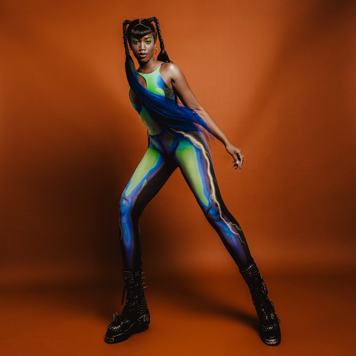 AppleMusic's tweet photo. .@IzaReal is out here with #SemFiltro.

Listen: https://t.co/1s6UCTelYf https://t.co/oCWtlkPFlS