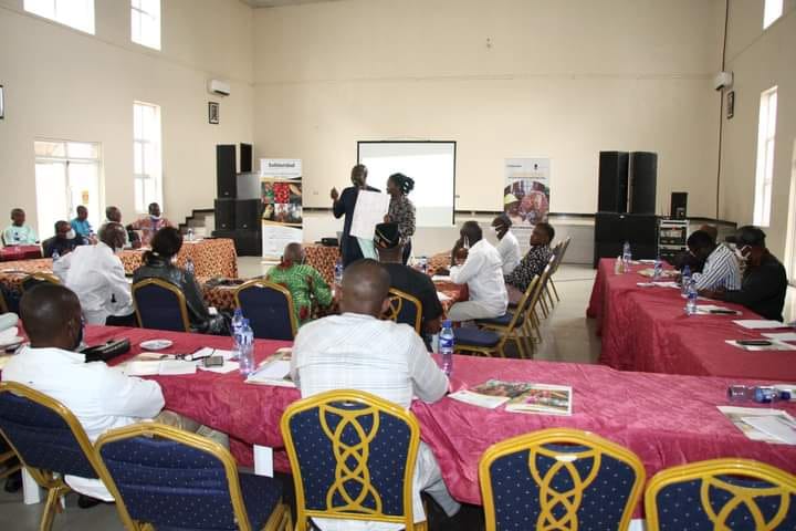 caring_willing's tweet photo. (SWA) held a meeting in Uyo, Akwa Ibom State to facilitate the harmonization of the community based land use plan into that of their different LGAs in Aks. The land use plans are products of community engagement of the oil palm Multi-Stakeholder Forum. ( MSP) https://t.co/sa2N1irk16