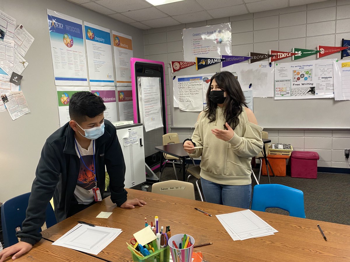 Badrock_ARMS's tweet photo. My scholars are critical thinkers. They are able to conceptualize their thinking while engaging in collaborative inquiry. #POG #Deepening #Connecting #TransferringLearning ⁦@HumbleISD_SMS⁩ ⁦@HumbleISD_AVID⁩ ⁦@HumbleISD⁩ https://t.co/M9zhhM8mRI