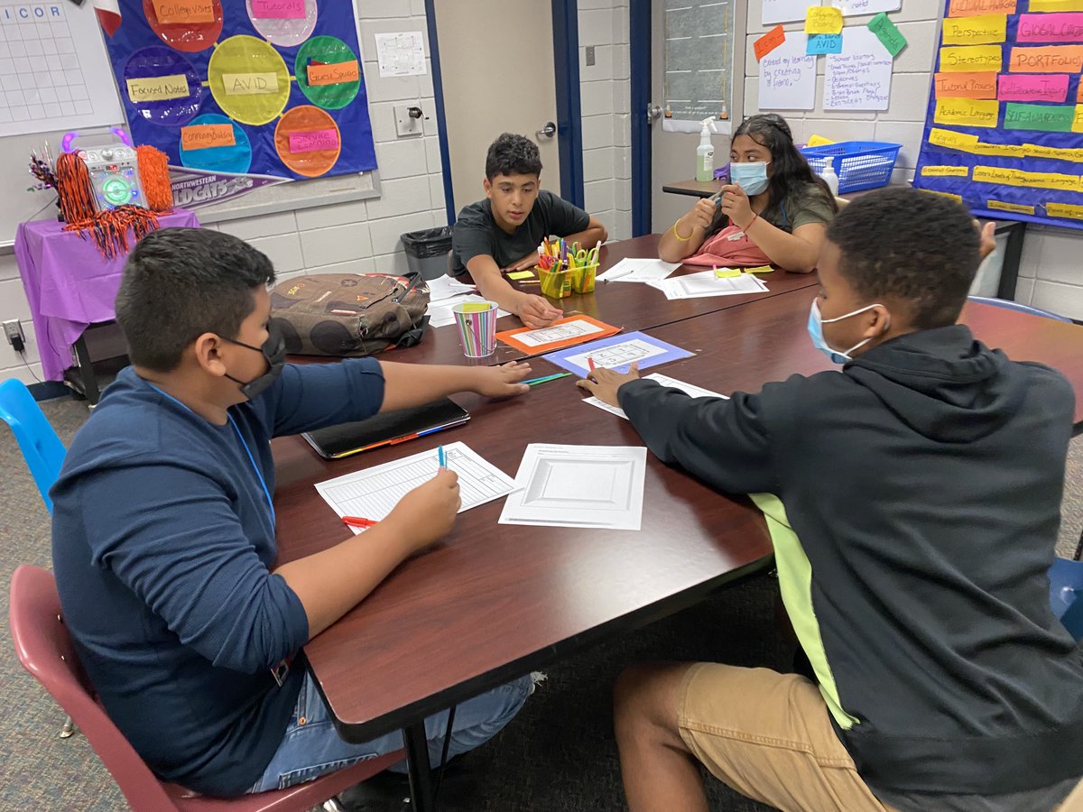 Badrock_ARMS's tweet photo. My scholars are critical thinkers. They are able to conceptualize their thinking while engaging in collaborative inquiry. #POG #Deepening #Connecting #TransferringLearning ⁦@HumbleISD_SMS⁩ ⁦@HumbleISD_AVID⁩ ⁦@HumbleISD⁩ https://t.co/M9zhhM8mRI