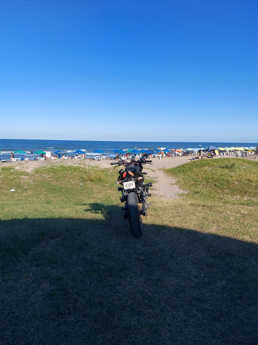 Adlahe's tweet photo. A rodar 🏍 #celebratingbirthday #love https://t.co/b9gedzGz7M