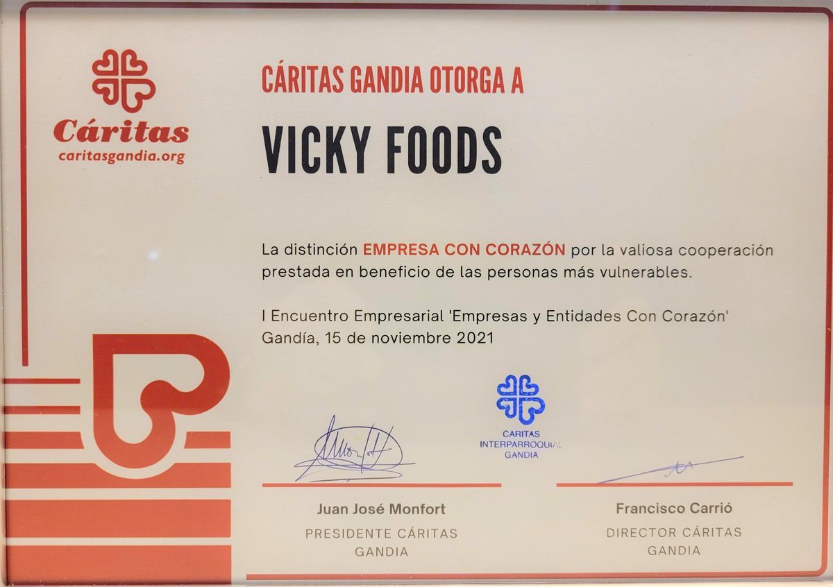 Somos nosotros quienes desde #VickyFoods queremos dar las gracias de CORAZÓN 💚 a entidades como <a href="/_CARITAS/">Cáritas Española ✳️</a> por su increíble labor ayudando a las personas más vulnerables. 😍 Este reconocimiento por nuestra colaboración es un impulso más para todo el equipo. ¡Gracias! #FelizFinde