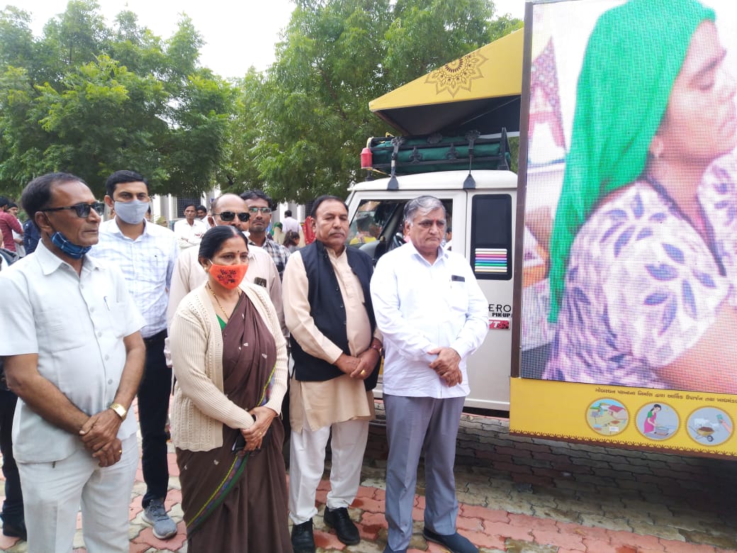 AJGADHAVI5's tweet photo. આત્મનિર્ભર ગ્રામ યાત્રા આંદરણા
#AzadiKaAmritMahotsav #rathyatra #vikasyatra  #Aatmanirbhargujrat #AatmanirbharBharat #swachhgujarat @PMOIndia @CMOGuj @SwachhBharatGov @narendramodi @ArunBaroka @Bhupendrapbjp @brijeshmeja1 @SBMR_Gujarat @InfoGujarat @drda_morbi @DaoMorbi https://t.co/3gqaXQfBFC