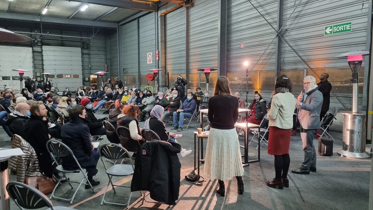 Plus de cent corbeil-essonnois pour décider de l'avenir des terrains d'Hélio Corbeil. L'intelligence collective en mouvement pour rêver d'un autre centre ville.
La réflexion se poursuit, prochaine date le jeudi 25 novembre à 18h30 à l’hôtel de ville.
corbeil-essonnes.fr/actualites/ref…