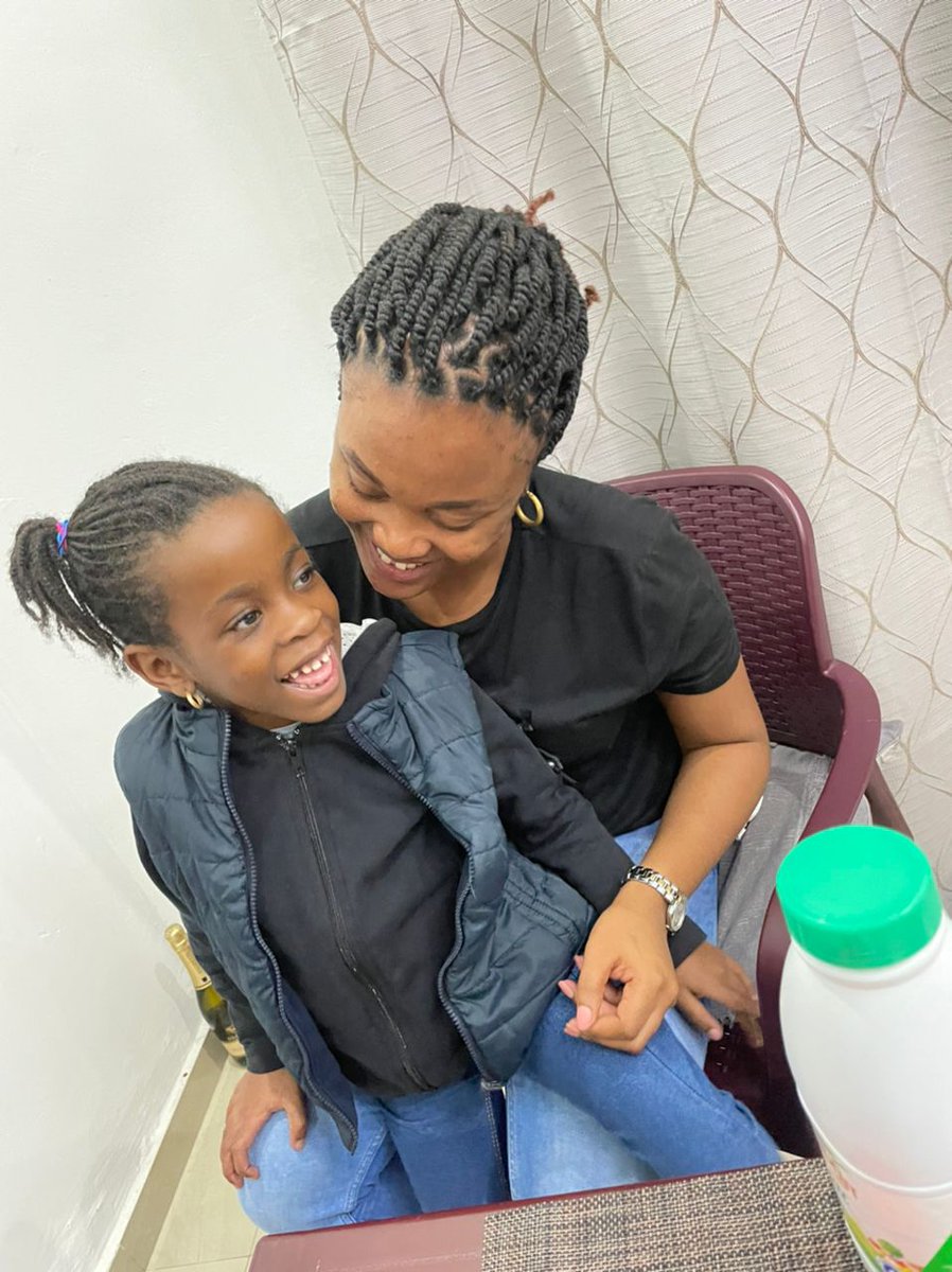 initiativecoeur's tweet photo. Après un séjour de 8 semaines en France, Naylah, présente au départ de Sam &amp; Nico, a retrouvé sa famille en RDC🇨🇩. Des retrouvailles fortes et émouvantes avec sa maman 🥰
Une nouvelle vie s'offre à elle! Merci à toute la chaine de solidarité qui fait la force de @mecenatcardiaqu https://t.co/WKoFek3NVI