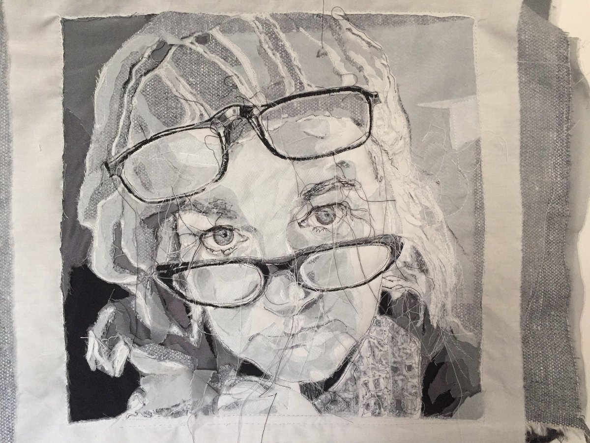 TraceyCoverley's tweet photo. @Dan_Brocklebank Full time artist in Horwich End Whaley Bridge producing textile portraits and more! Commissions welcome find me at https://t.co/5JimJ8cHZy https://t.co/pwwg8gymjH