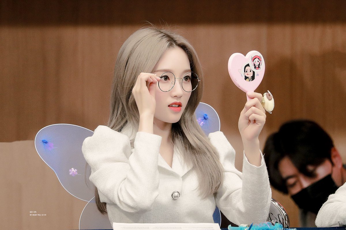 Go_On_1119's tweet photo. #고원 #Gowon #이달의소녀 #LOONA
#HappyGowonday https://t.co/EDrgjIV8mJ