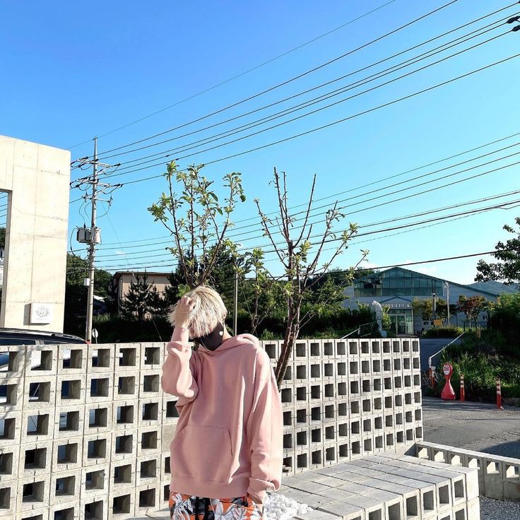 zhierakim's tweet photo. @nctzenbase Niehhhh ok gak? https://t.co/TY7ZHOsijk