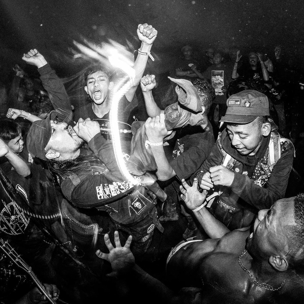 "Interadd dan rilisan fisik yang tak akan pernah mati!"
Unleash Records dan interadd berbincang sebagai kawan di akhir bulan Juni dan memiliki kesepakatan pada tanggal 3 Juli 2021.

*Baca detailnya di link profile "news" atau di unleashrecords.id/news