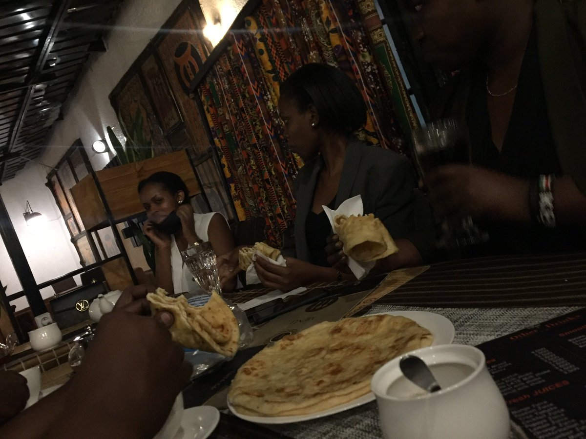RotaractKIE's tweet photo. We were represented by our IPP @KachecheMusa in @RotaractSFBKgL Catch-up Fellowship. On a night of laughter, #swallowship and networking, our sister club decided to donate their happy dollars to our Community Kitchen Garden Project. Murakoze Cyane RCSFB!!!!

#ServetoChangeLives https://t.co/mBLhIBd9Ri