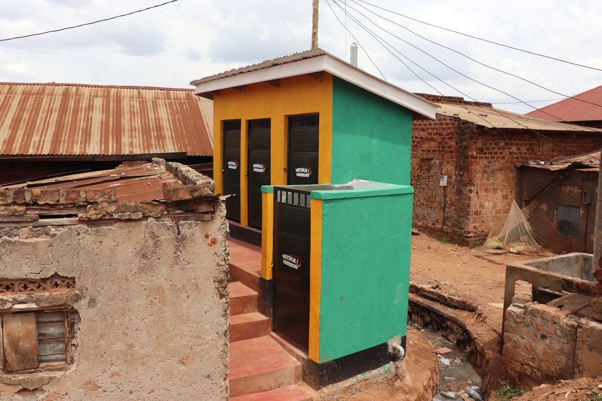 Water4PeopleUG's tweet photo. As we celebrate #WorldToiletDay we are targeting underserved urban poor households in the Informal settlements of Kampala to acquire access to improved toilets that meet @KCCAUG minimum standards by 2022 through the City Wide Inclusive Sanitation (CWIS) Program. @weyonje https://t.co/t3kskDzjKF